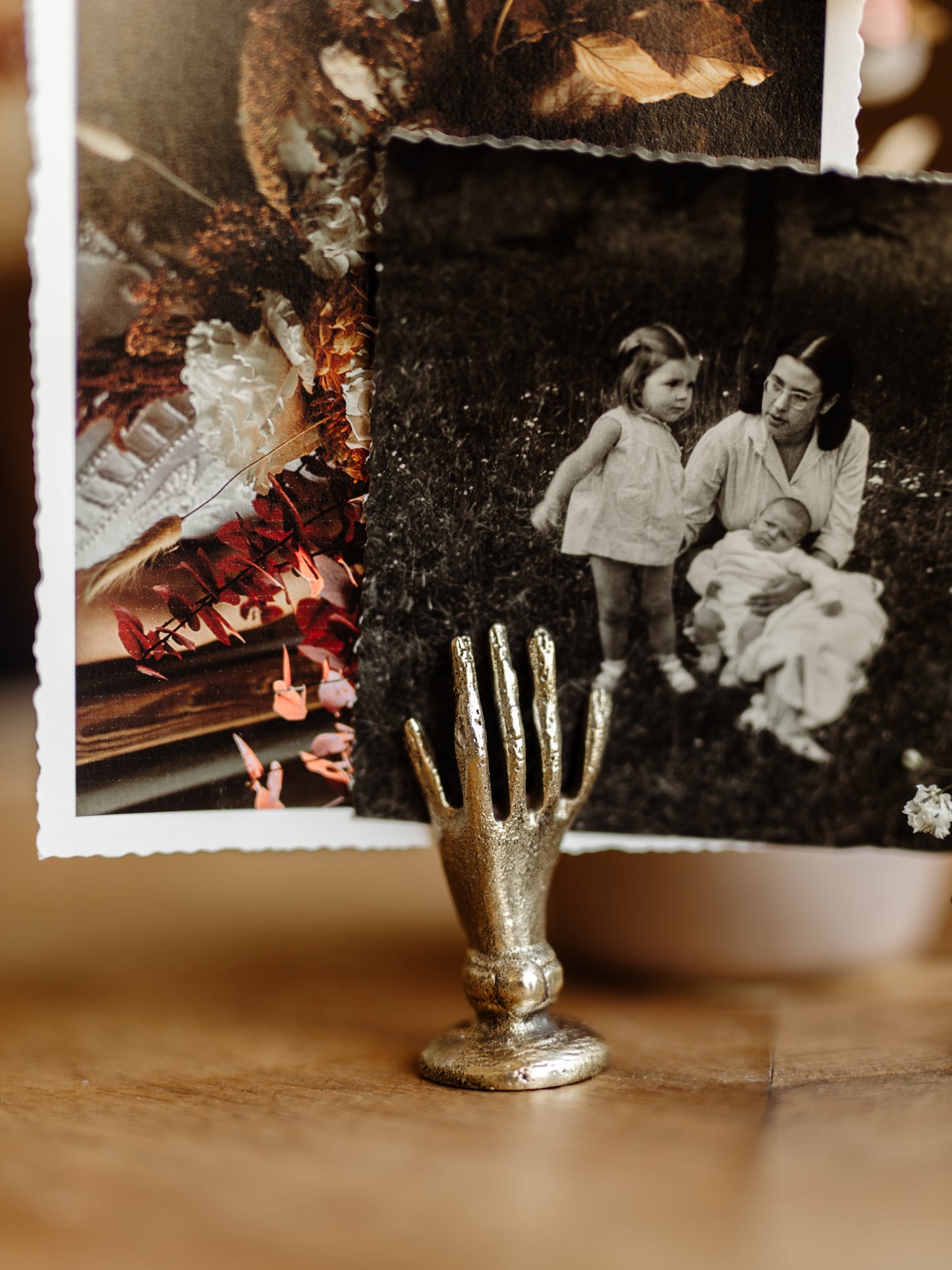 Porte Photo - La Main des Souvenirs + 1 tirage 10x15 cm au choix