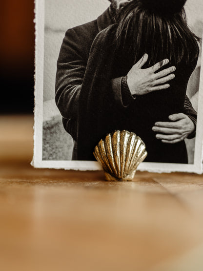 Porte Photo - La Coquille des Souvenirs + 1 tirage 10x15 cm au choix