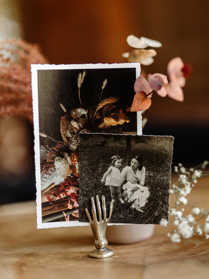 Porte Photo - La Main des Souvenirs + 1 tirage 10x15 cm au choix